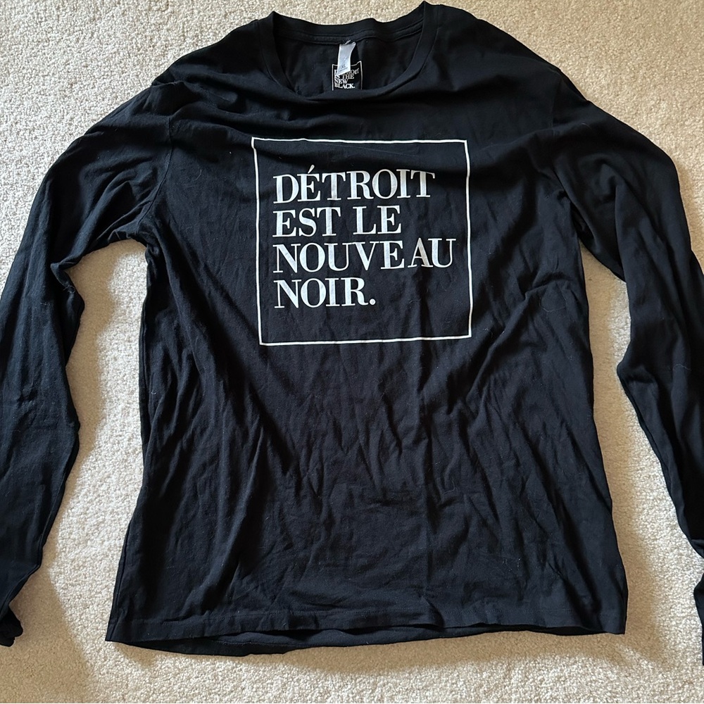 Detroit Is The New Black in French shirt XL 🖤